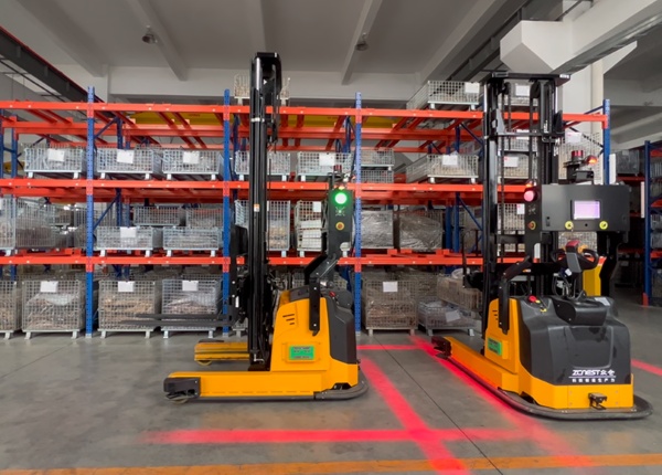 Why ZCNest Leads AGV Forklift Manufacturing